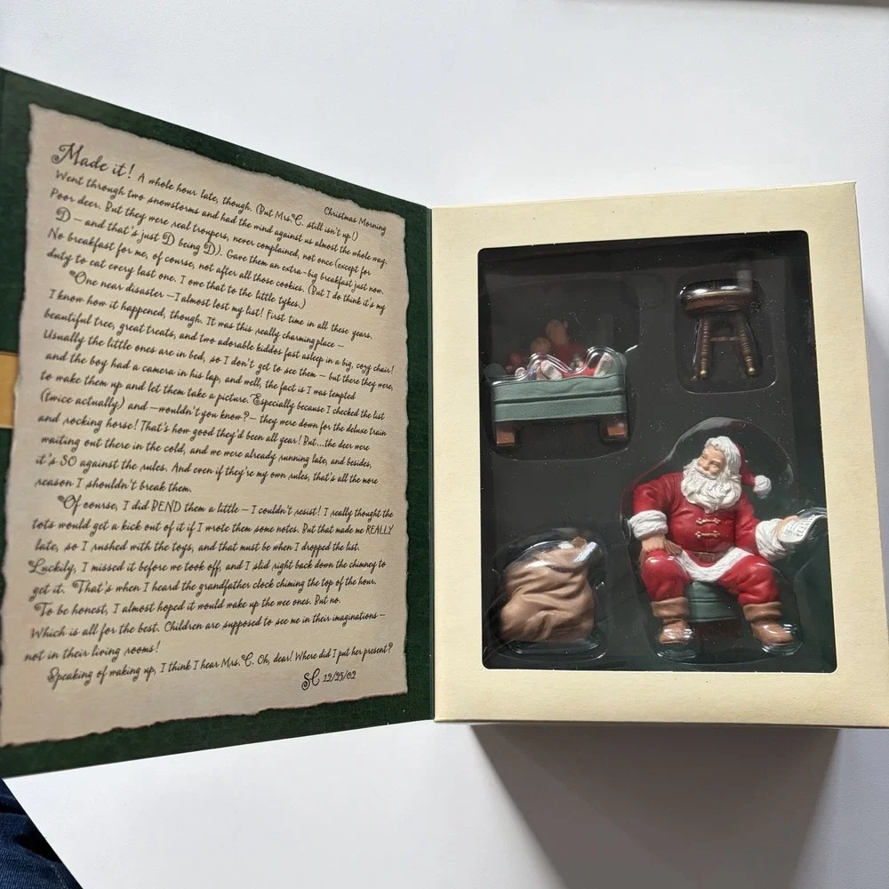 Hallmark 2002 Collector's Club Ornament Santa's Big Night Journal 4 Piece Set‎